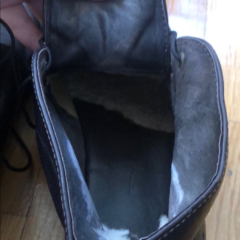 UGG Men’s Chukka Boot—Fleece-Lined - Picture 6 of 8